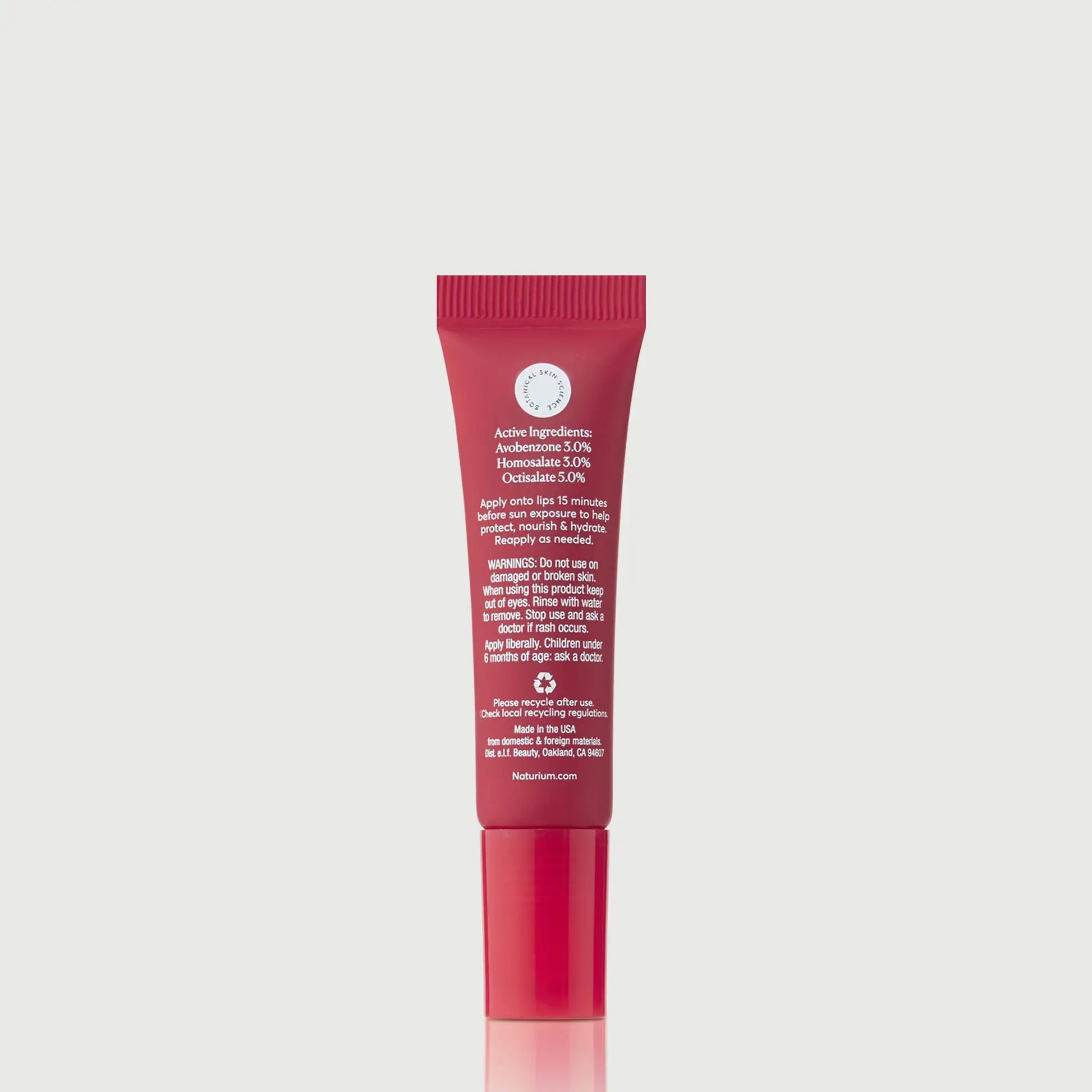 phyto-glow-lip-balm-spf-45-oasis-a9 NATR-10125_PhytoGlow_SPF_Oasis_primary_capon_back_bonebkgd_1.webp